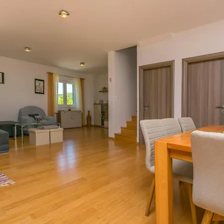 Prázdninový dům House Aria *